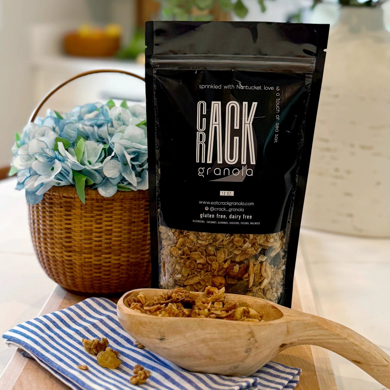 CrACK Granola